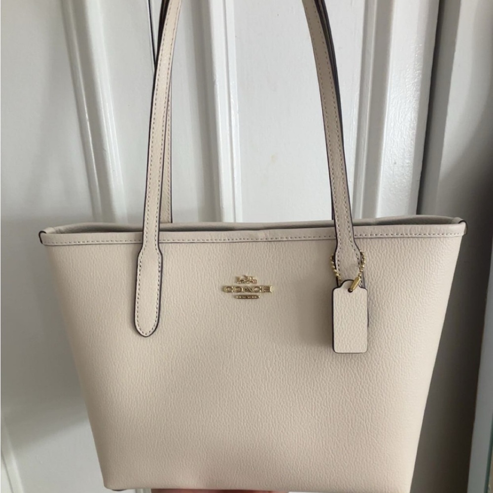 Coach Ivory Leather Tote Bag